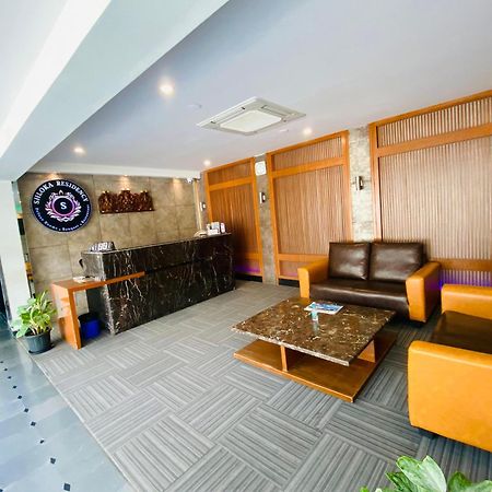 ホテル Shloka Residency シャムシャバード エクステリア 写真